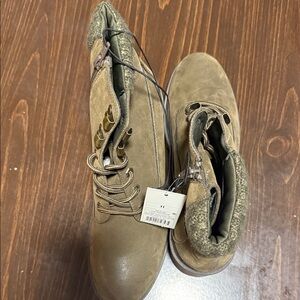 Brown Lace-Up Boots with Camo Detail